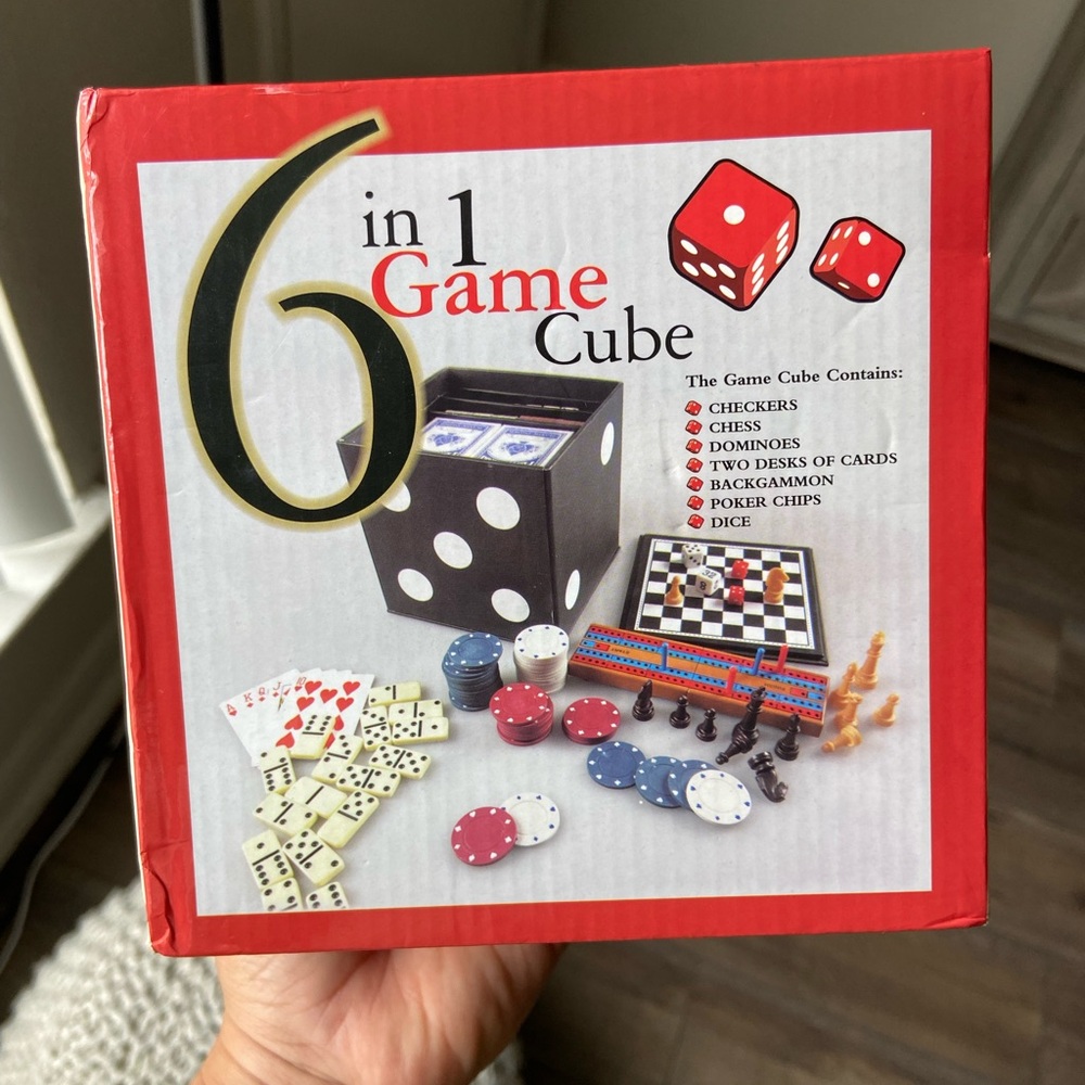 6 in 1 Game Cube Set - Red and Black